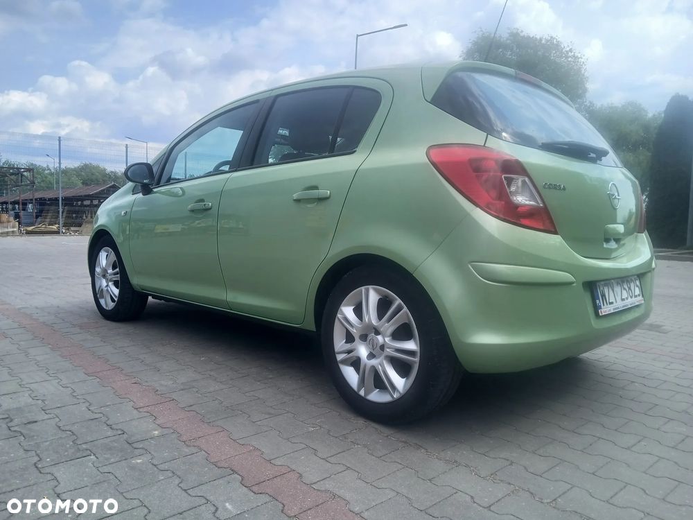 Opel Corsa 1.4 16V Innovation 110 Jahre - 17