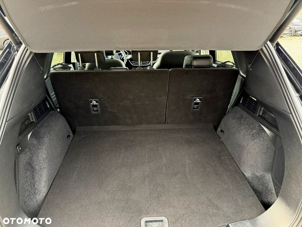 Ford Kuga - 12