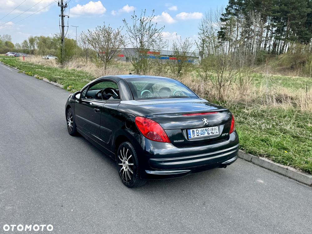Peugeot 207 CC - 2