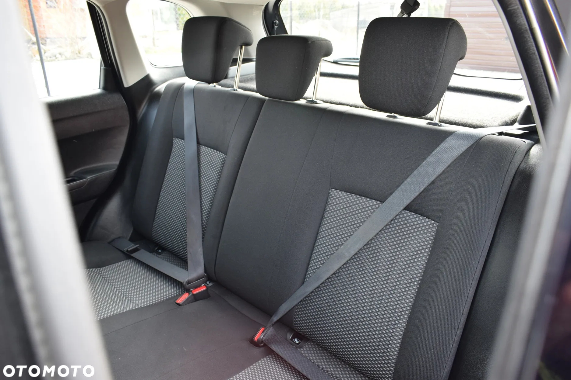Suzuki Vitara 1.6 DDiS (4x2) Comfort - 23