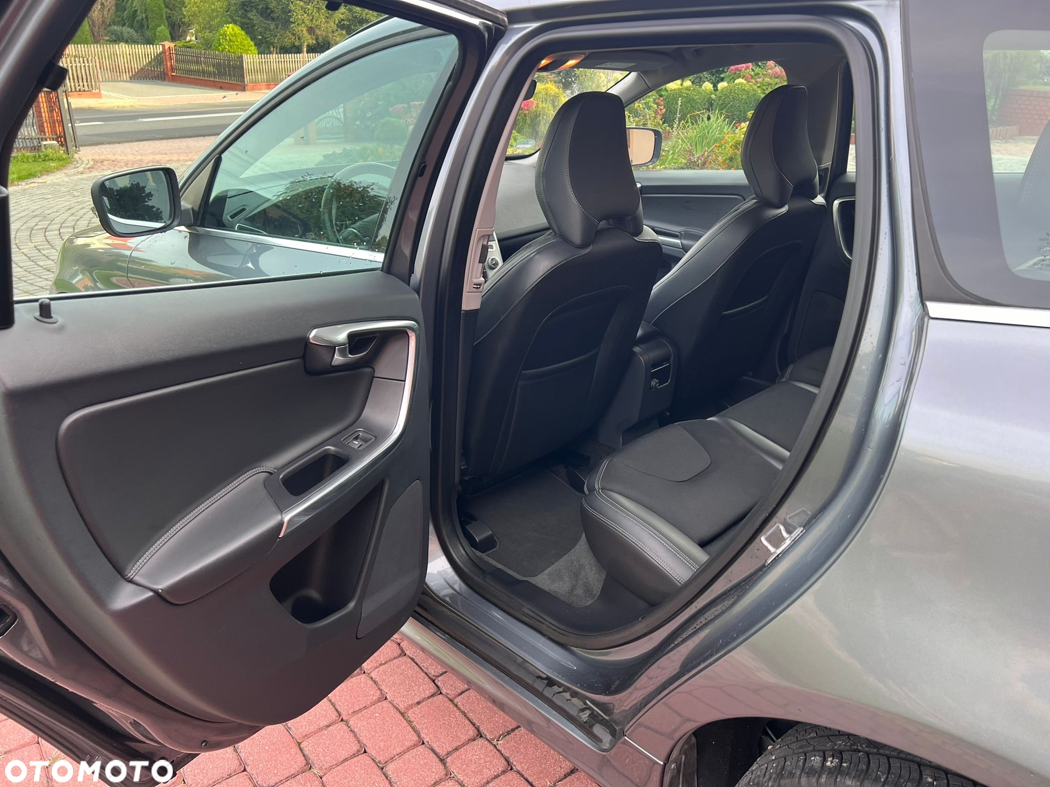 Volvo XC 60 - 22