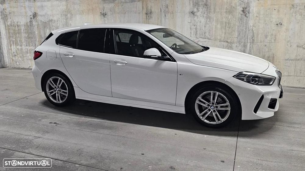 BMW 116 d Pack Desportivo M Auto - 32