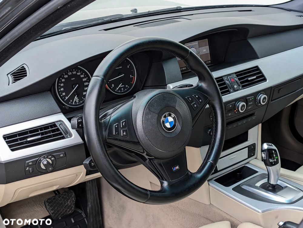 BMW Seria 5 530d xDrive Edition Sport - 15