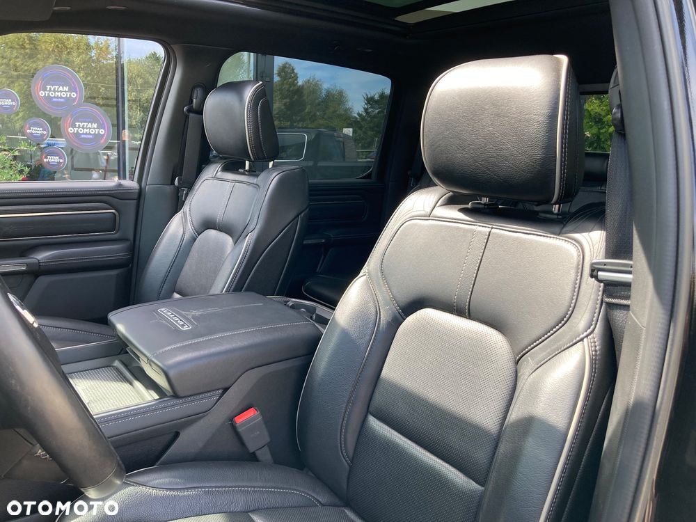 Dodge RAM 1500 5.7 4x4 - 17