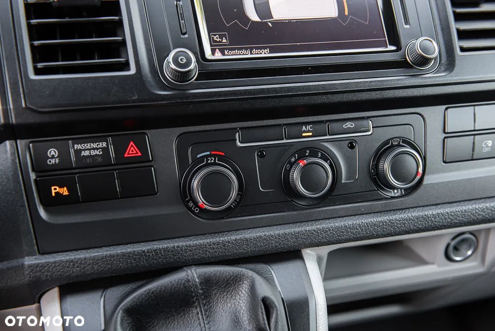 Volkswagen Transporter - 18