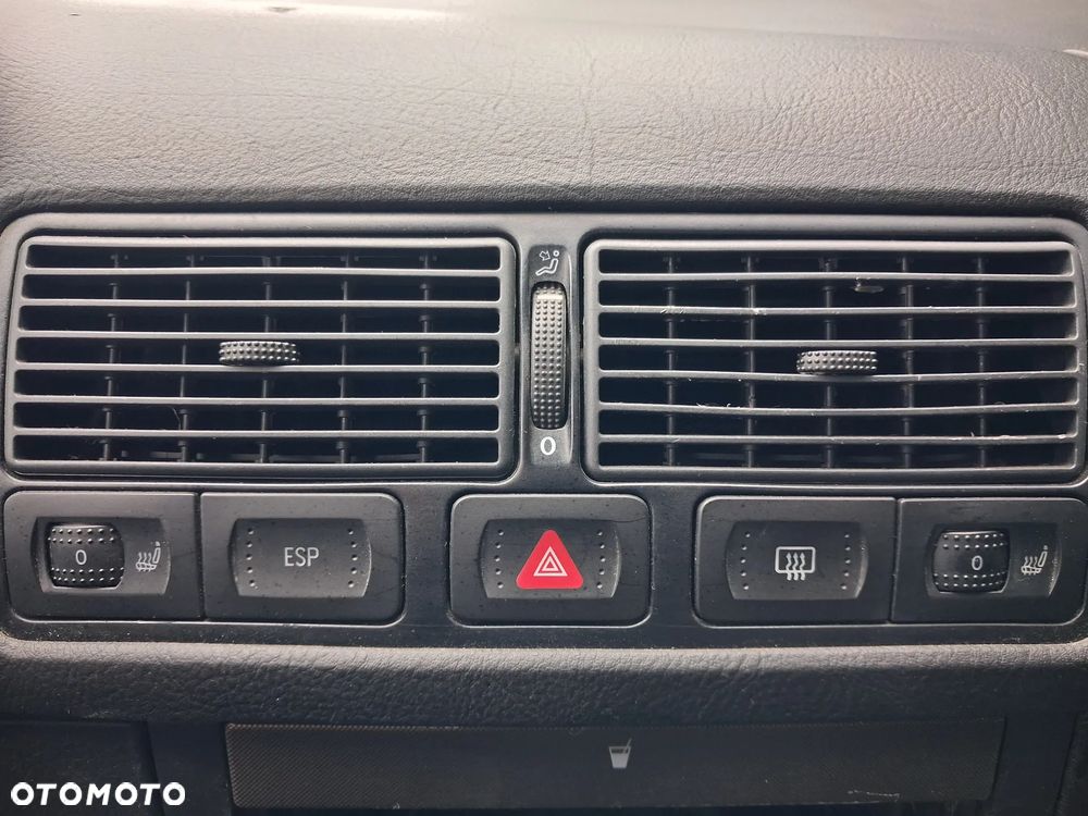 Volkswagen Golf - 9