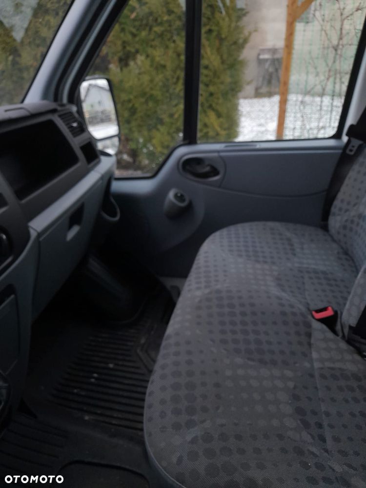 Ford Transit - 9
