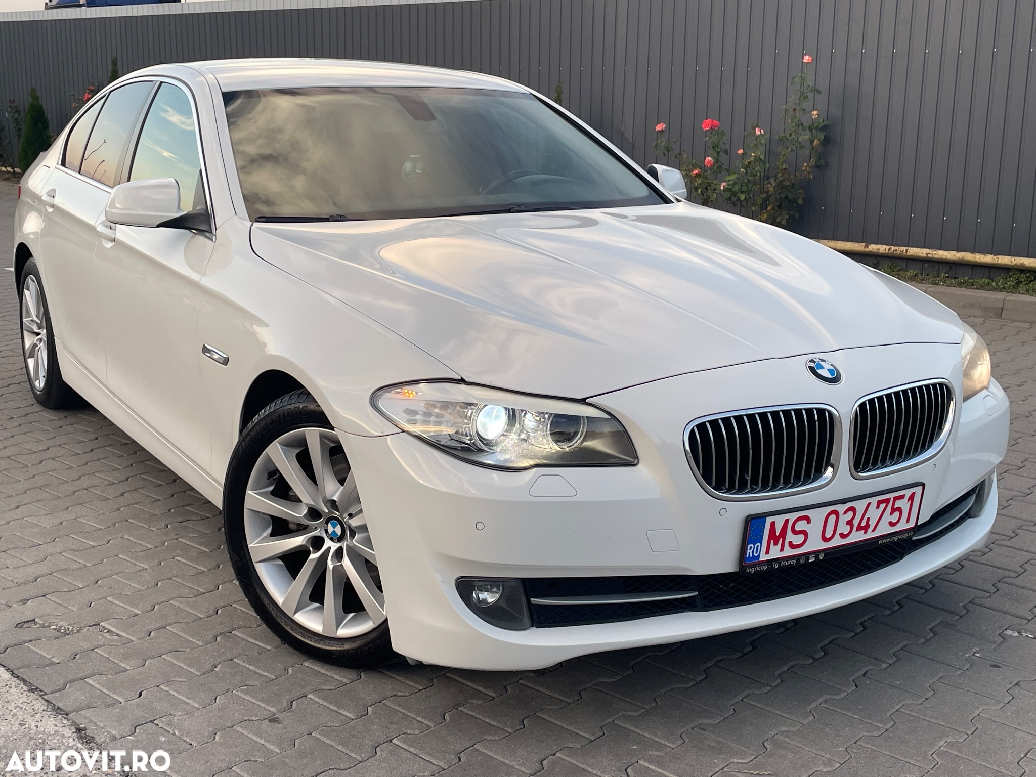 BMW Seria 5 520d - 2