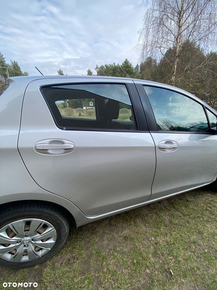 Toyota Yaris - 16