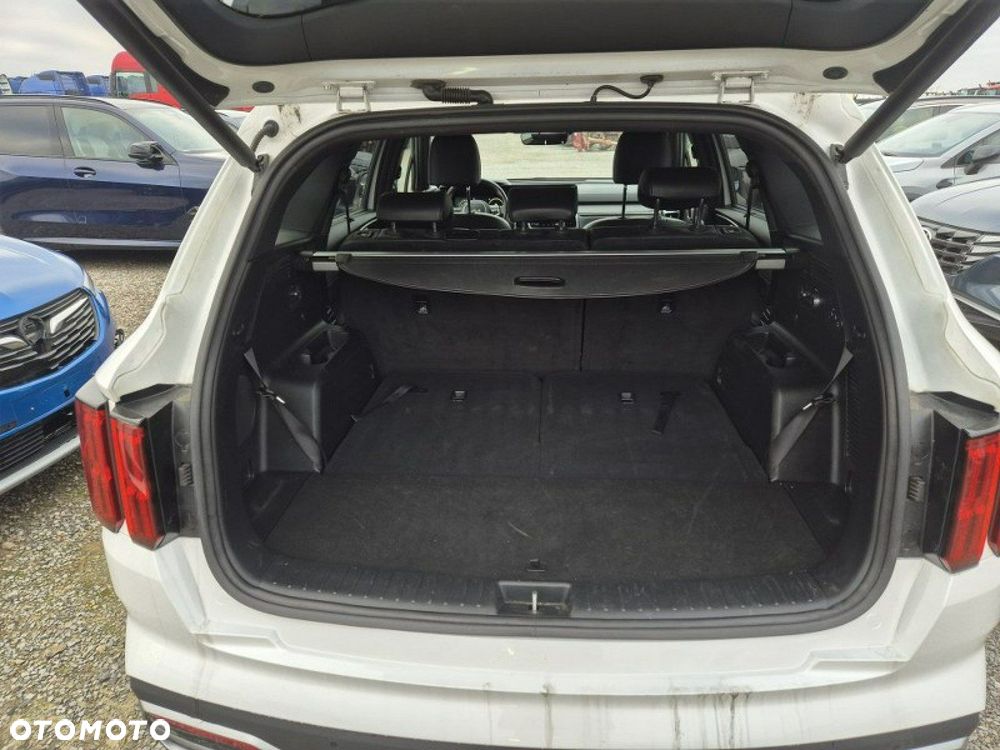 Kia Sorento - 16