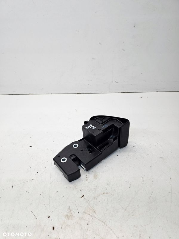 ZAMEK KANAPY PRAWY TYŁ AUDI Q3 8U VW 1K0885682M - 1