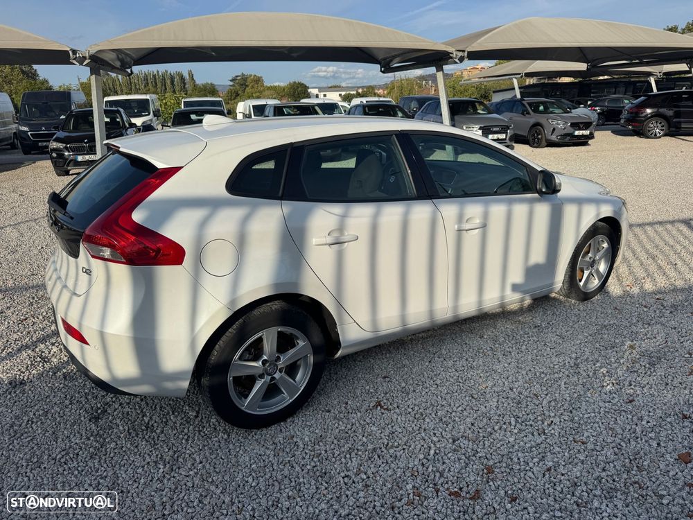 Volvo V40 2.0 D2 Momentum - 6