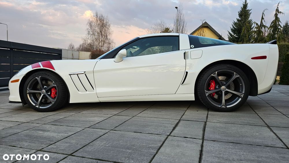Chevrolet Corvette - 10
