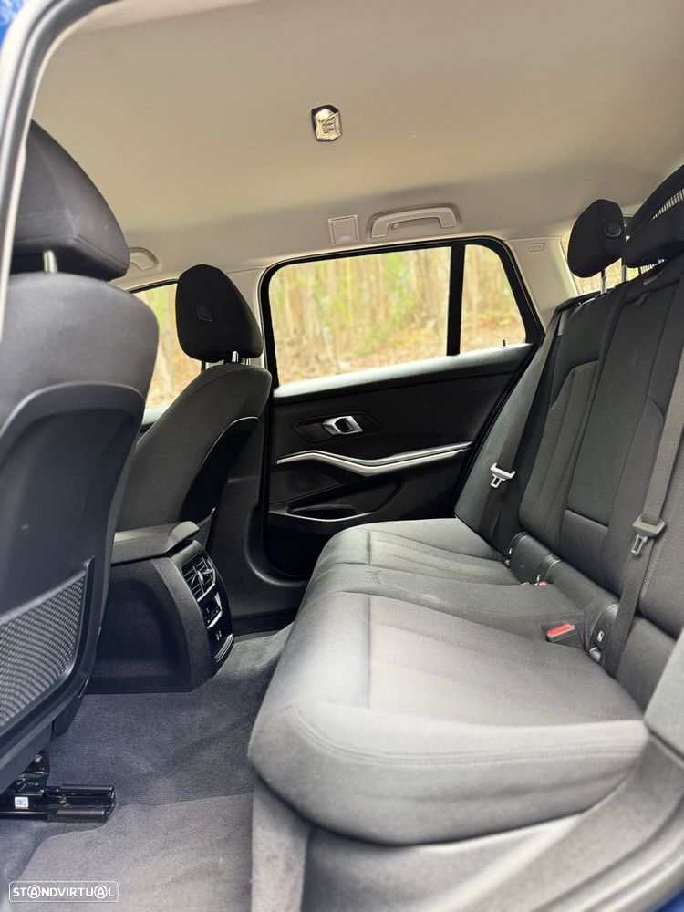 BMW 318 d Touring Line Sport Auto - 12