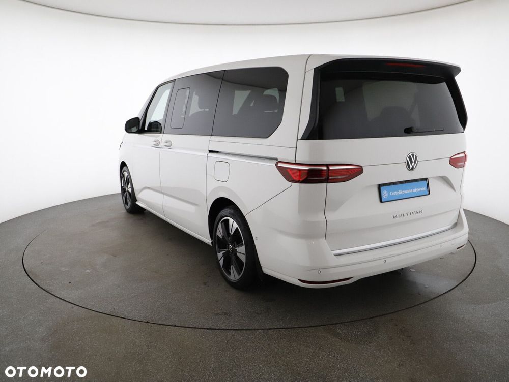 Volkswagen Multivan - 26
