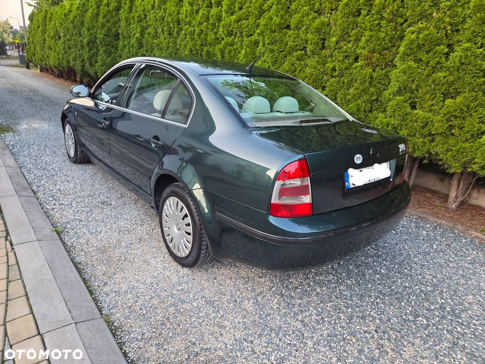 Skoda Superb 2.0 TDI DPF Elegance - 2