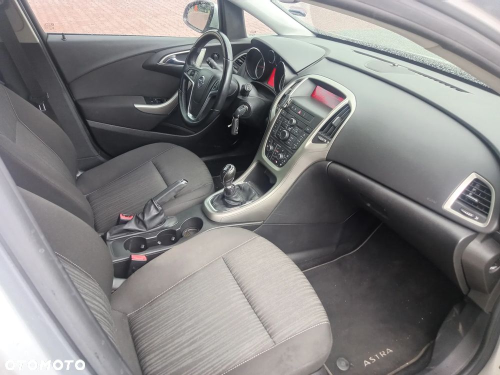 Opel Astra - 12