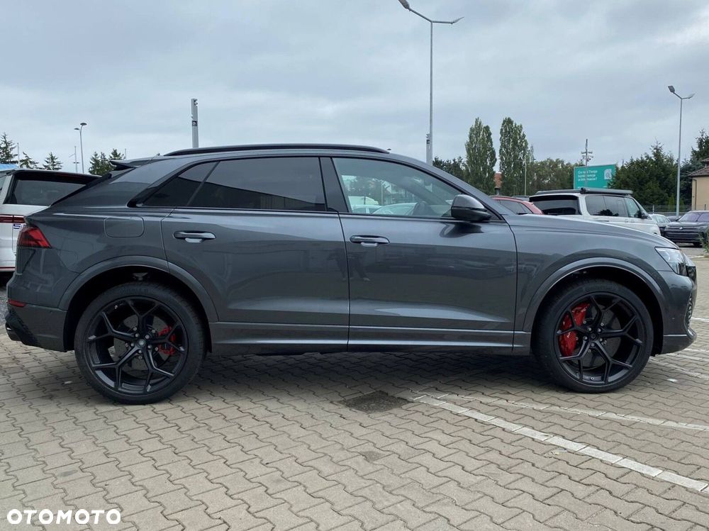 Audi RS Q8 - 7