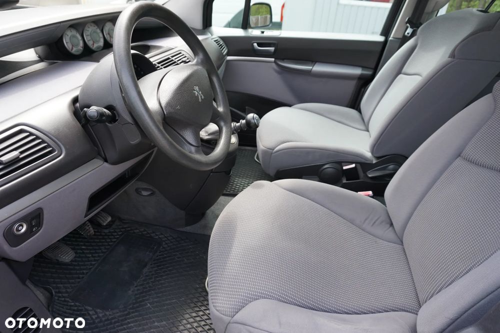 Peugeot 807 2.0 HDi Trendy - 8