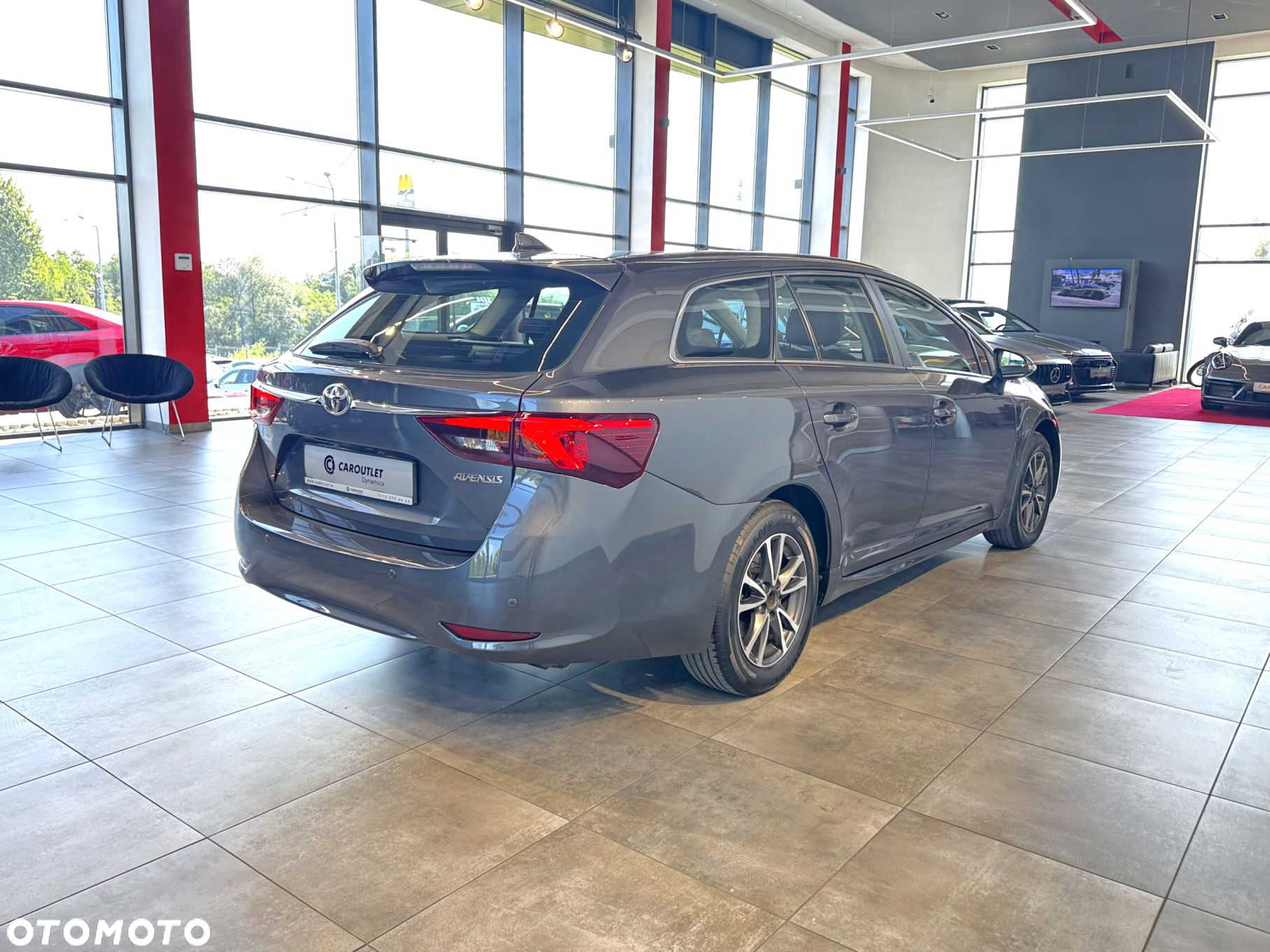 Toyota Avensis - 9