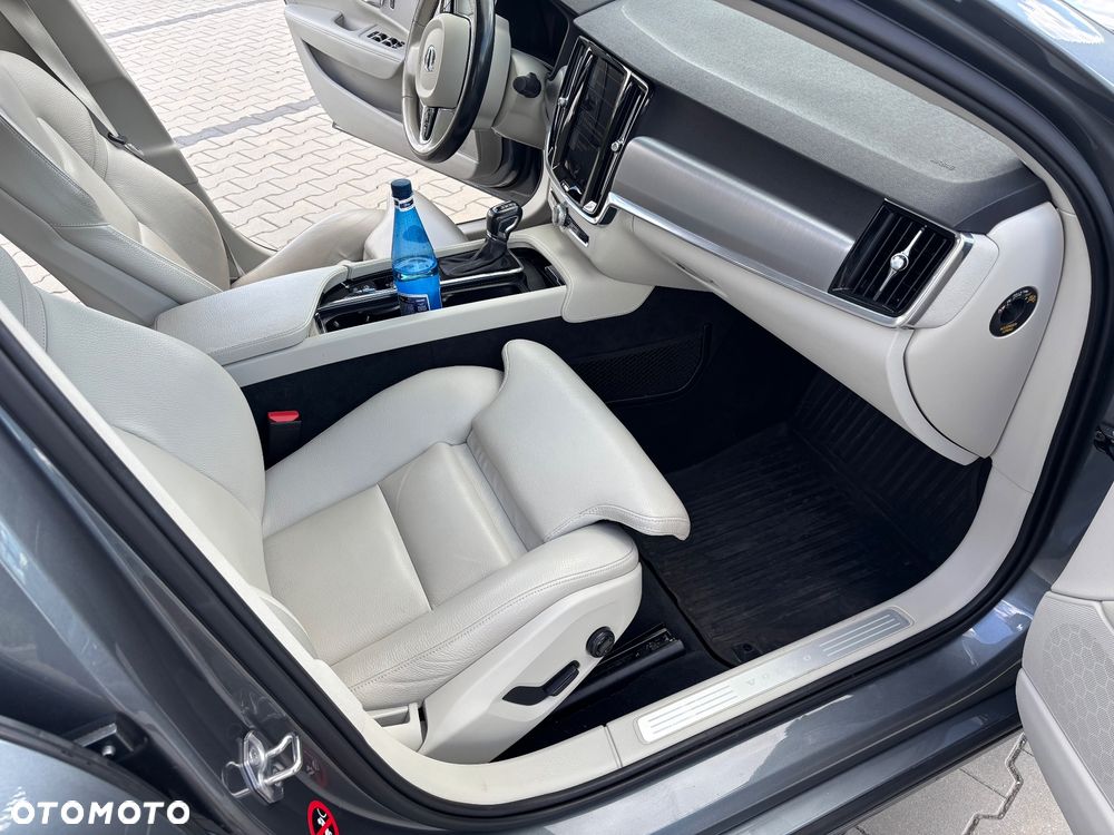 Volvo S90 D4 Momentum - 20