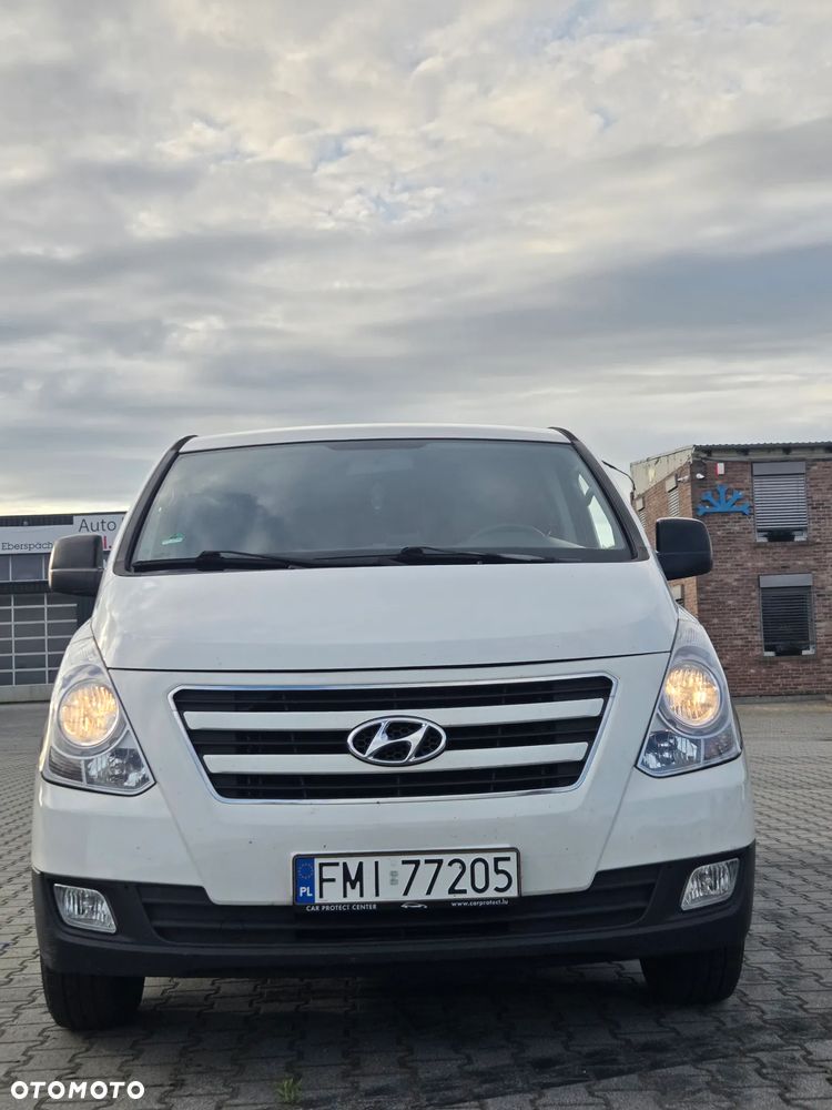 Hyundai H-1 Starex - 18