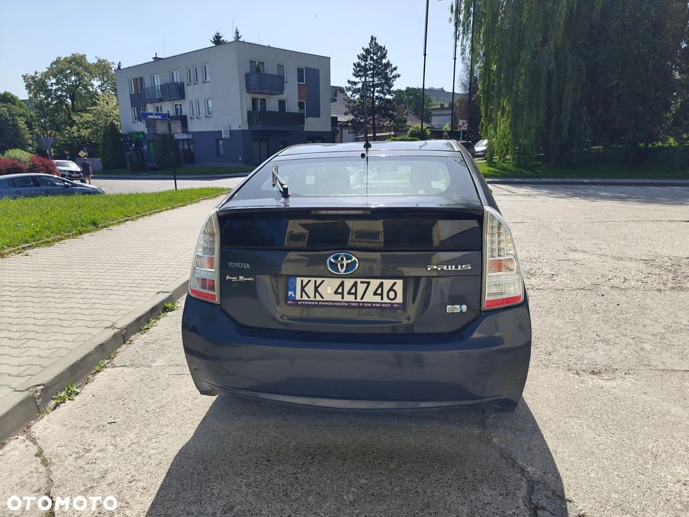 Toyota Prius - 5