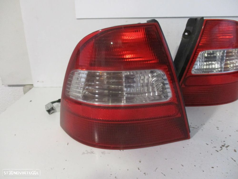 Farol Farolim tras Honda Civic Aerodeck 1999 - 2