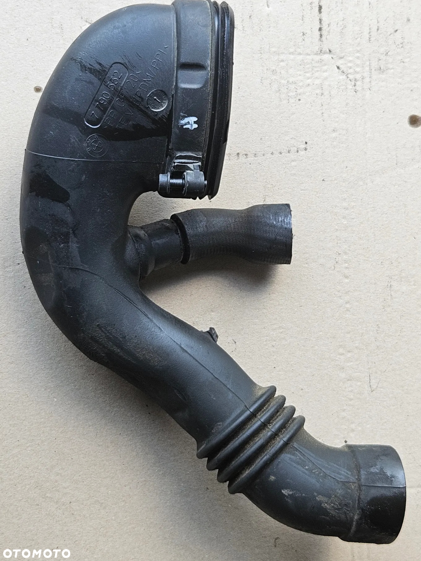 BMW E60 E61 2.0 D Rura wąż powietrza 7790552 - 3