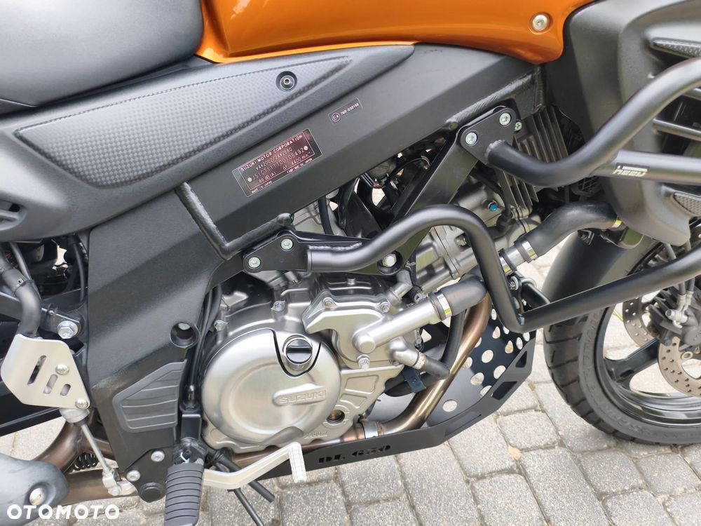 Suzuki V-STROM - 12