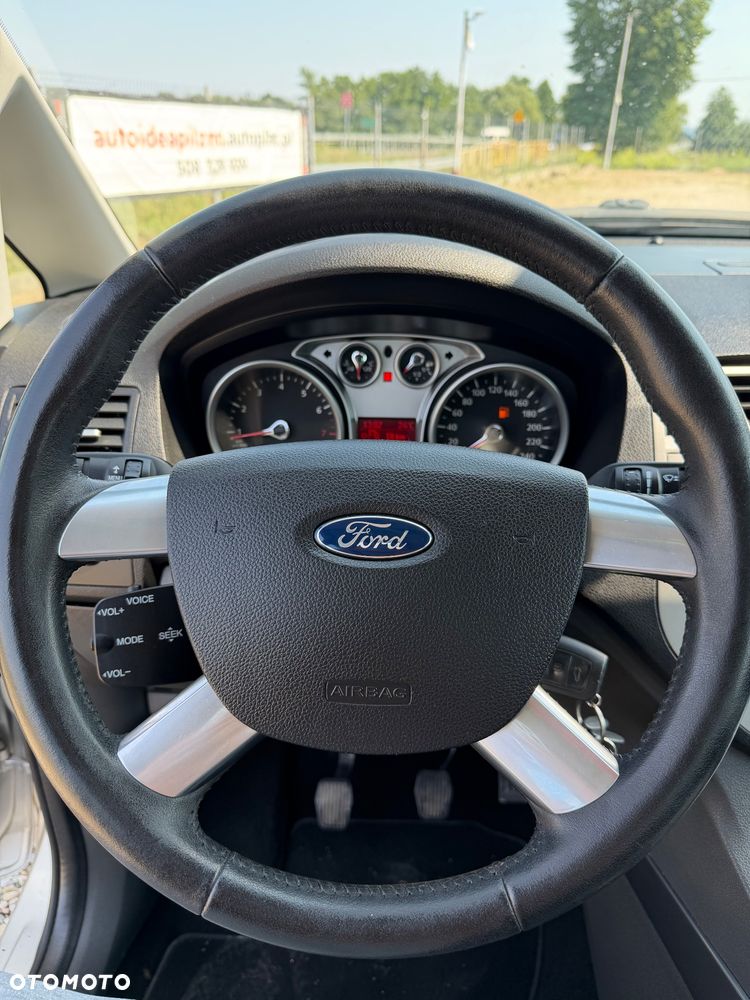 Ford C-MAX - 12
