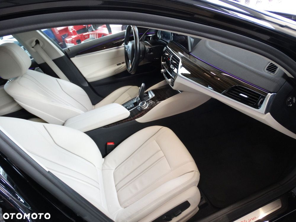 BMW Seria 5 - 36