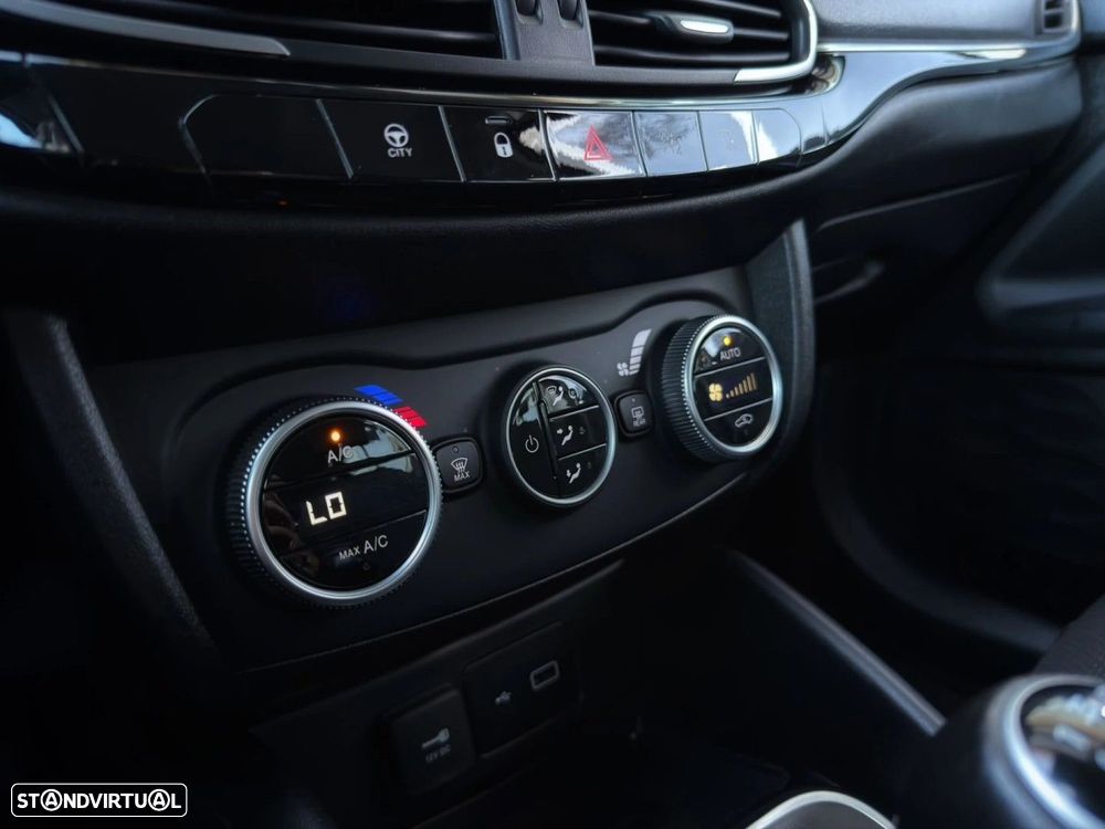 Fiat Tipo Station Wagon 1.0 GSE T3 City Life - 16