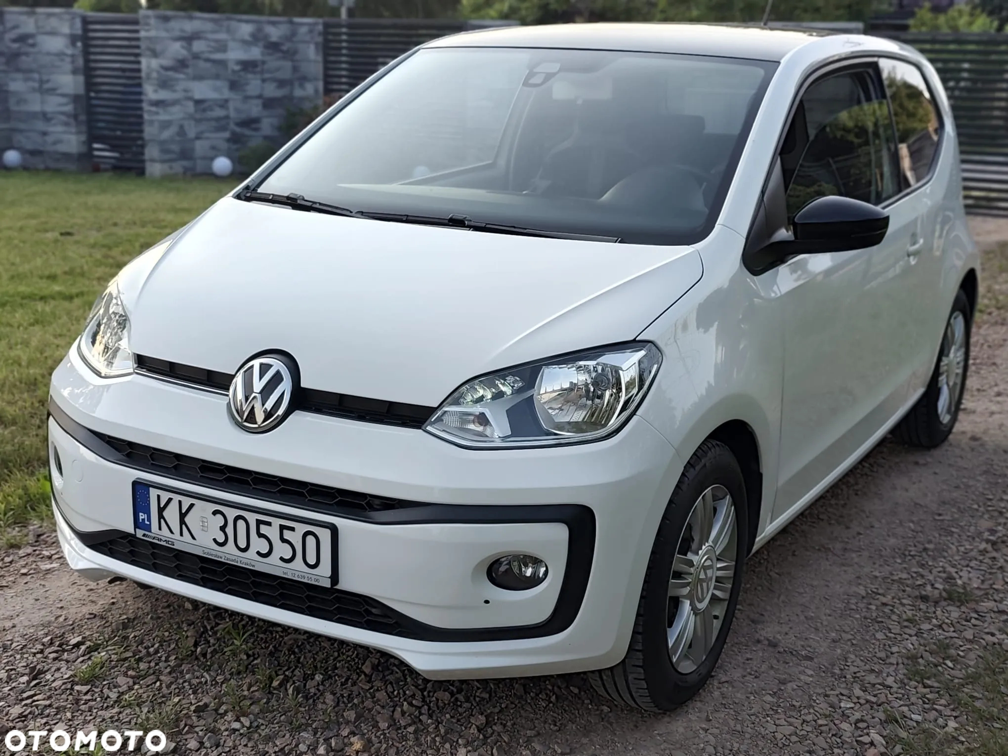 Volkswagen up! 1.0 TSI high - 25