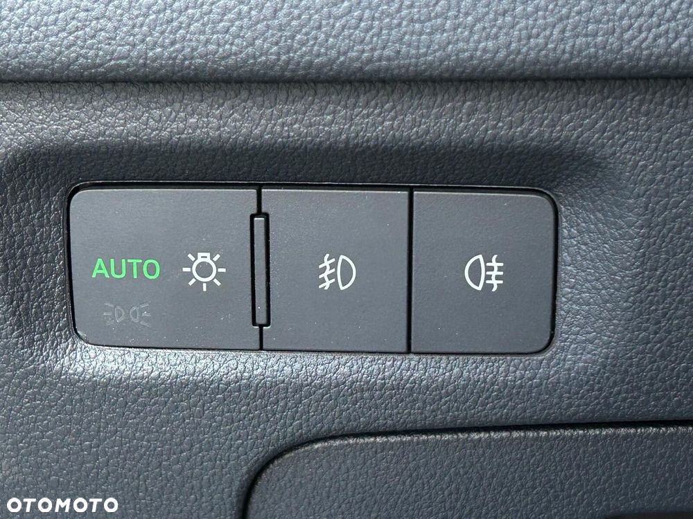 Skoda Octavia 1.5 TSI ACT Ambition - 21