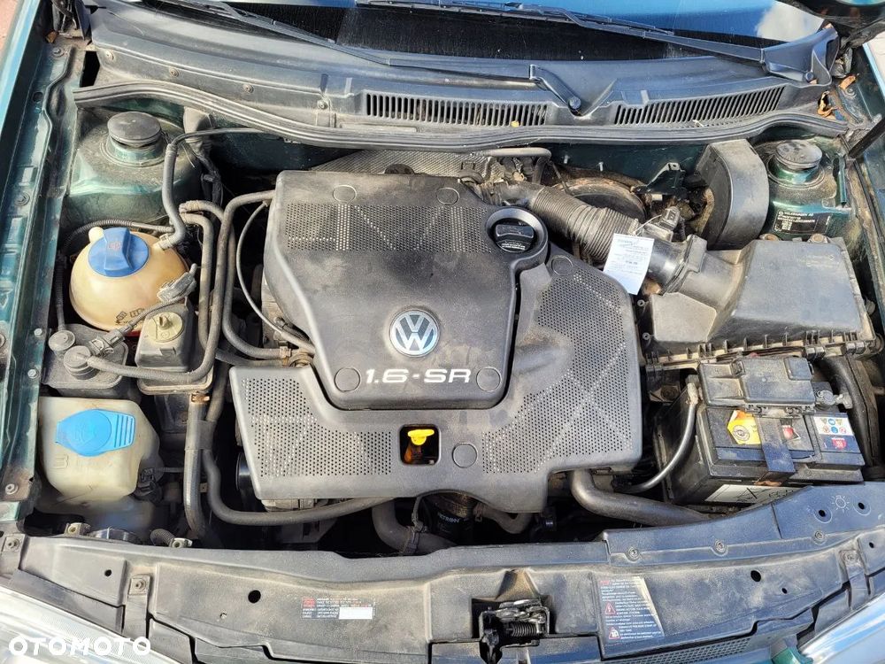 Volkswagen Golf - 6