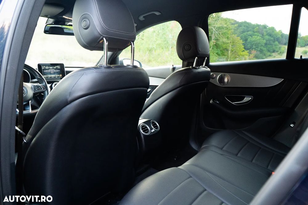 Mercedes-Benz GLC 220 d 4Matic 9G-TRONIC AMG Line - 32