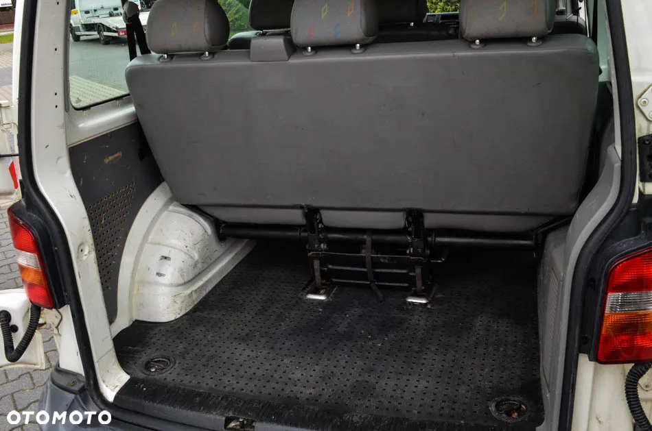 Volkswagen Transporter Multivan Comfortline - 32