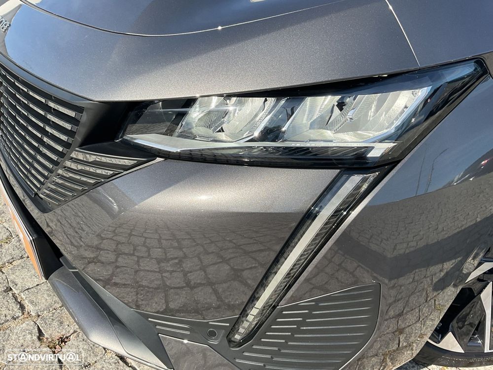 Peugeot 308 1.6 Hybrid Allure Pack e-EAT8 - 45