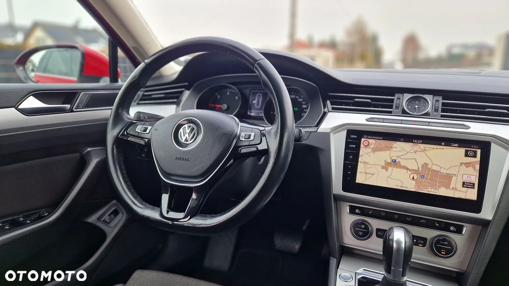 Volkswagen Passat - 17