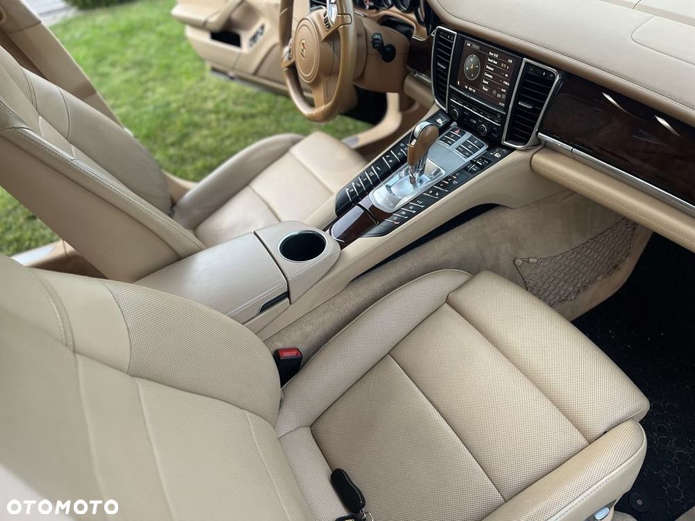 Porsche Panamera Turbo - 7