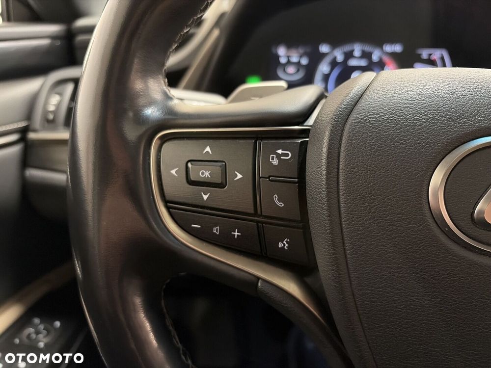 Lexus ES - 15
