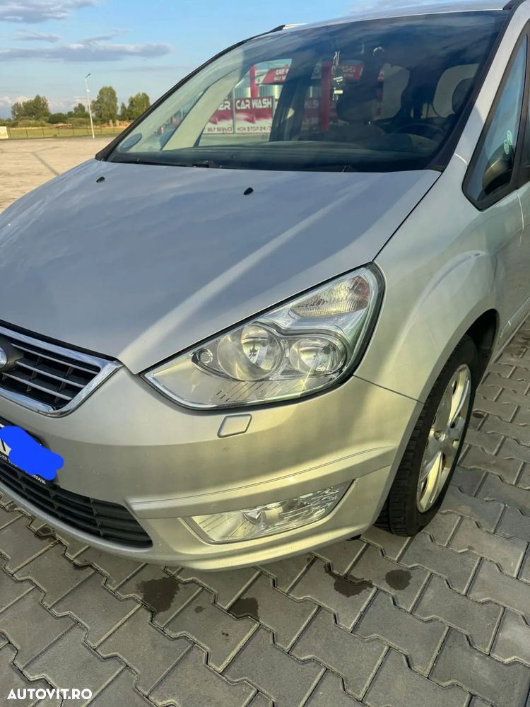 Ford Galaxy - 8