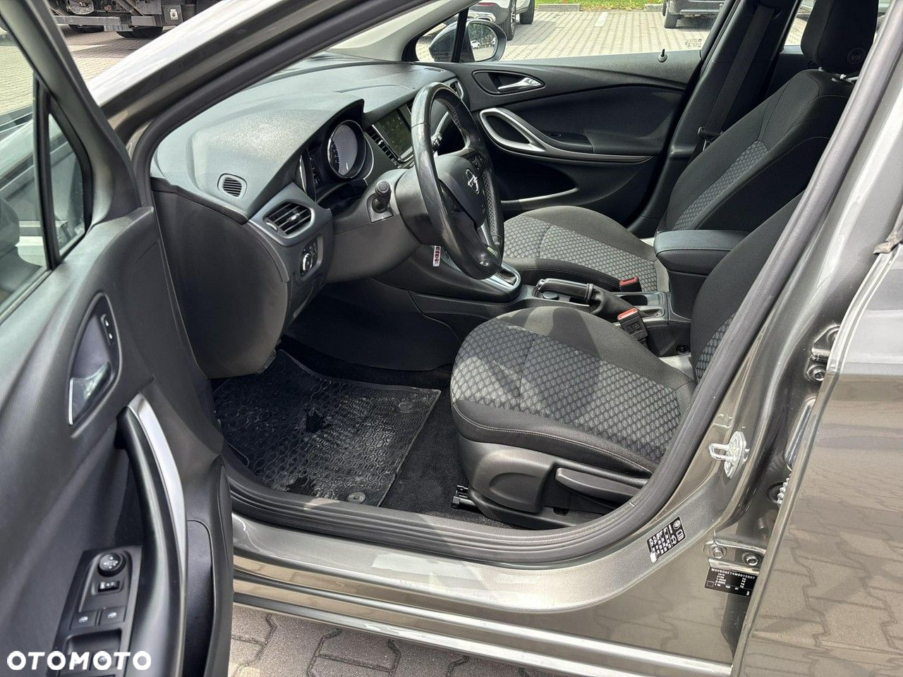 Opel Astra - 11