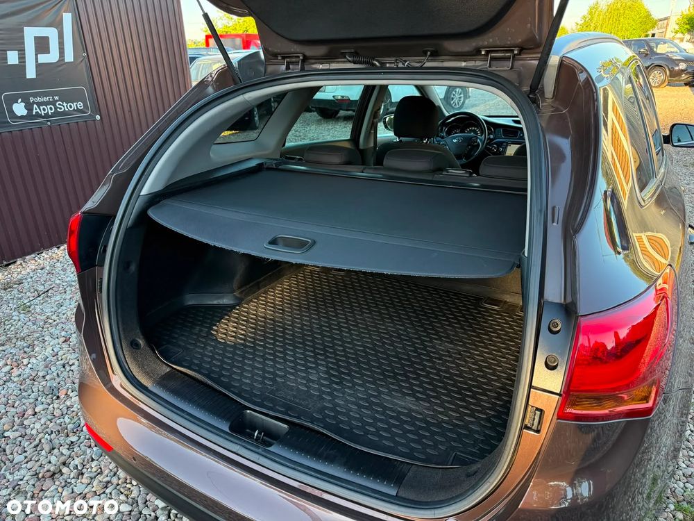 Kia Ceed 1.6 CRDi 128 Platinum Edition - 22