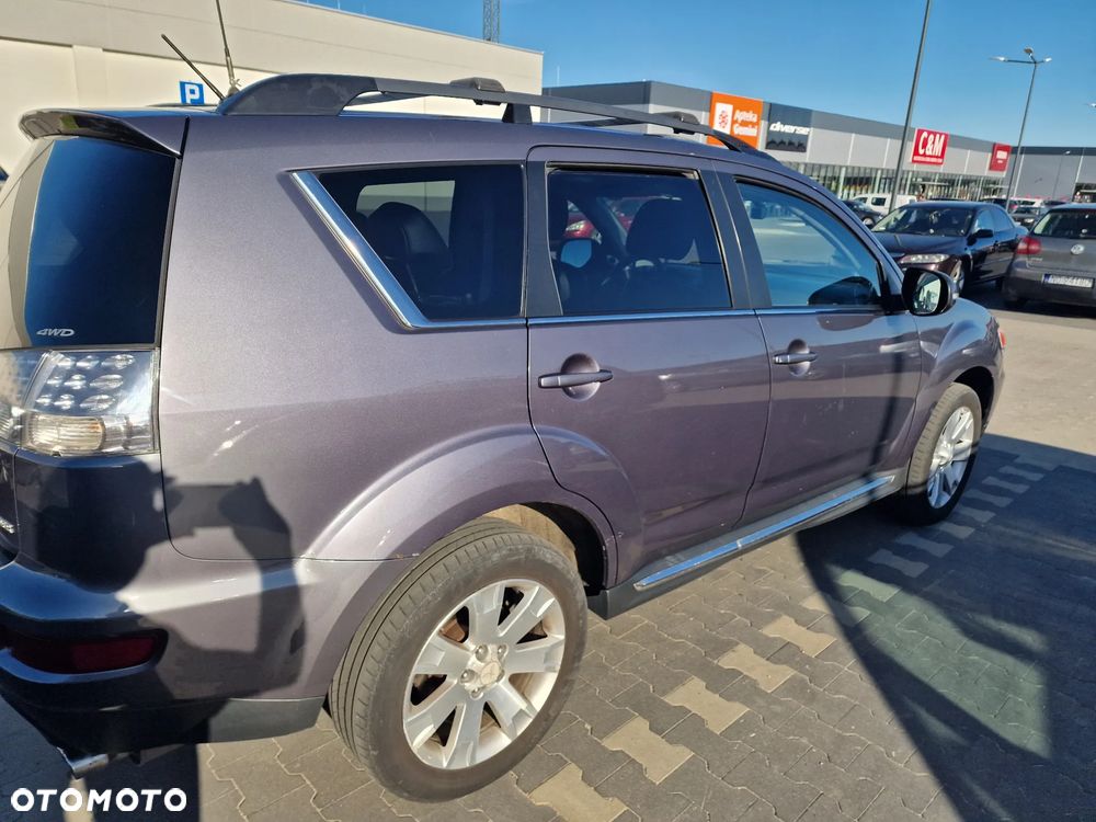 Mitsubishi Outlander 2.2 DID Intense EU5 - 4