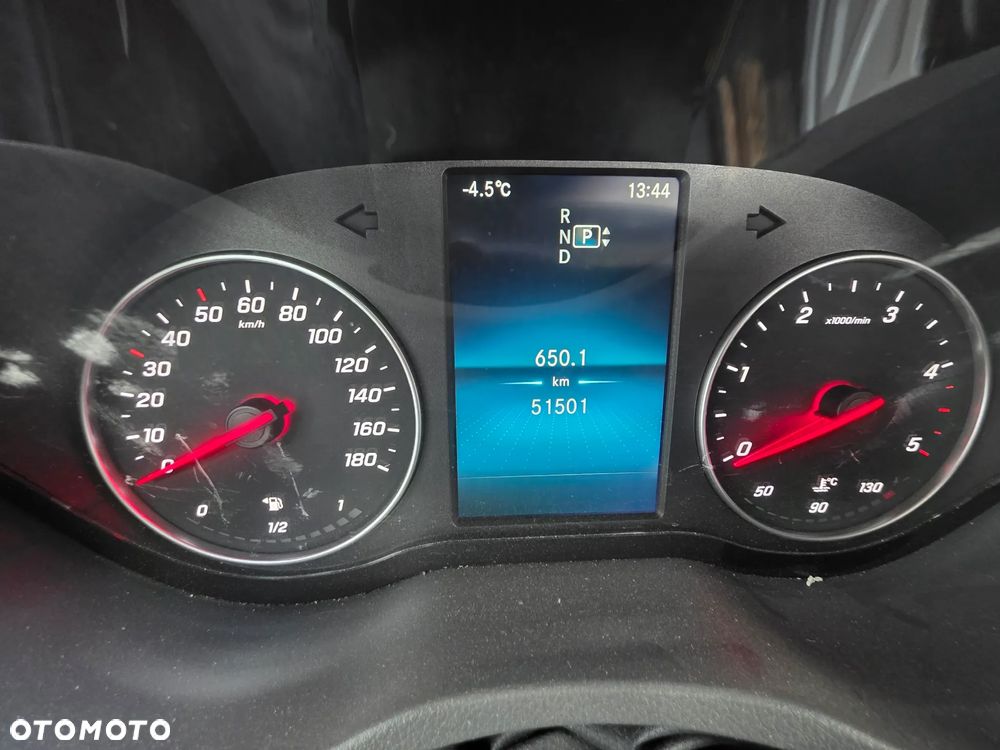 Mercedes-Benz Sprinter - 30