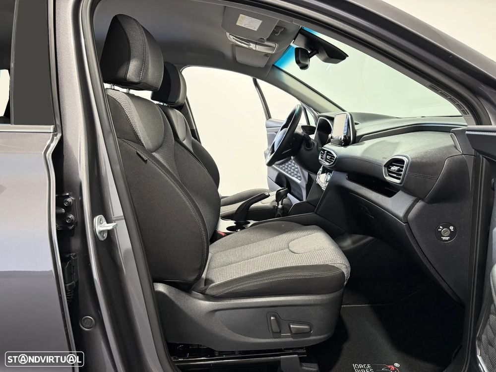 Hyundai Santa Fe 2.0 CRDi Executive - 39
