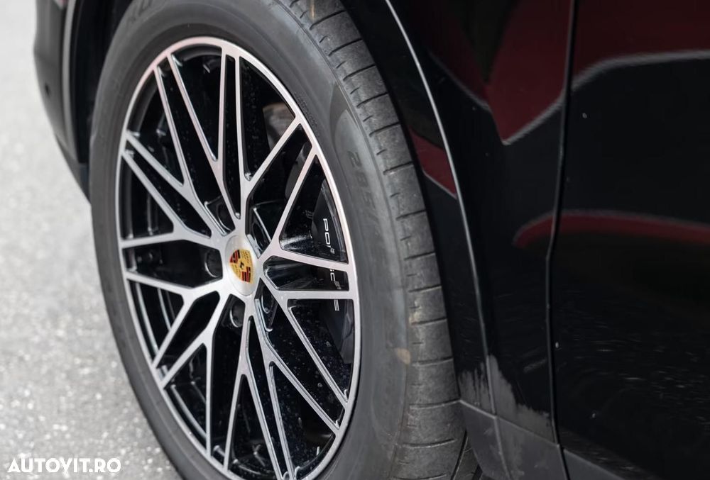 Porsche Cayenne E-Hybrid - 9