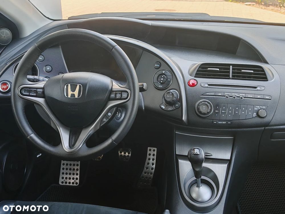 Honda Civic 1.8 GT Special Edition - 16